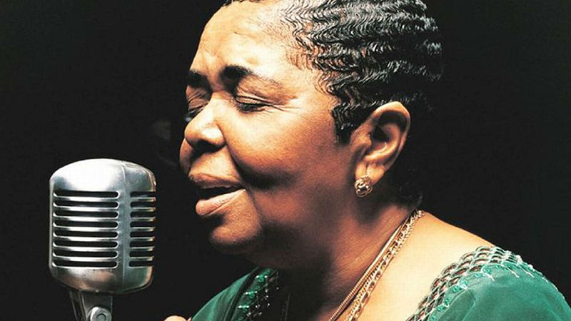 Perfil de estrellas - Cesária Évora - 19/10/19 - Escuchar ahora