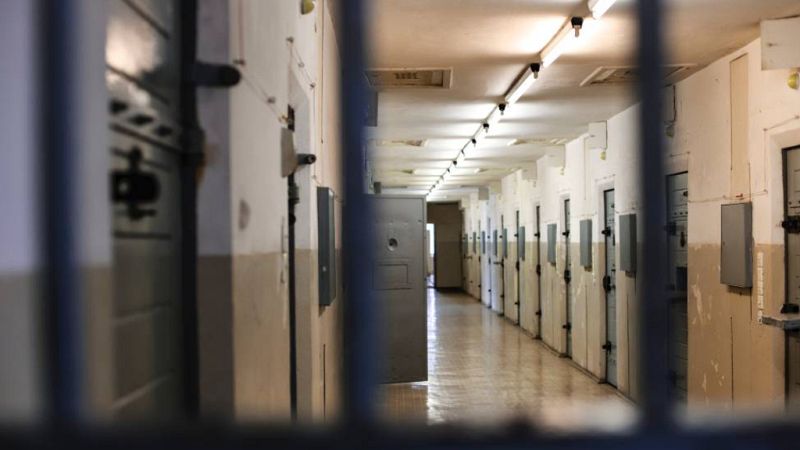 Solamente una vez - El sistema penitenciario español - Escuchar ahora