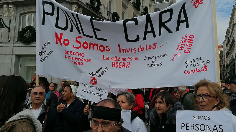  14 horas - 40.000 personas viven sin hogar en España - Escuchar ahora