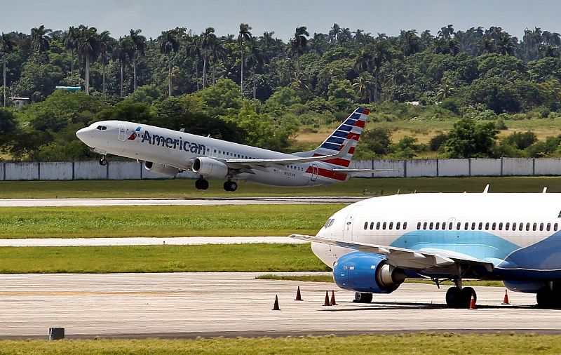 Estados Unidos prohíbe vuelos a Cuba, con excepción de La Habana - Escuchar ahora