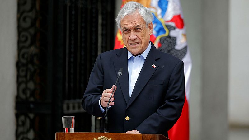 24 horas fin de semana - 20 horas - Piñera pide a todos sus ministros que renuncien para formar un nuevo Gobierno - Escuchar ahora