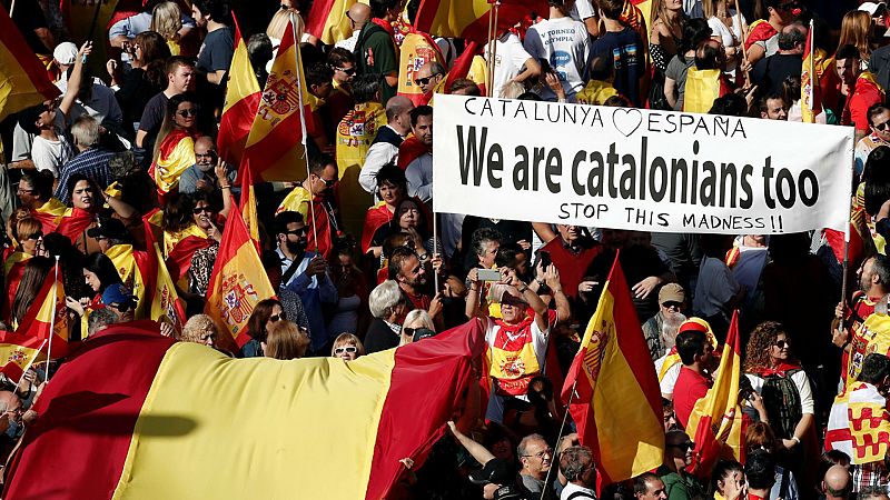 14 horas fin de semana - La Cataluña constitucionalista no quiere ser "nunca más silenciada" - Escuchar ahora