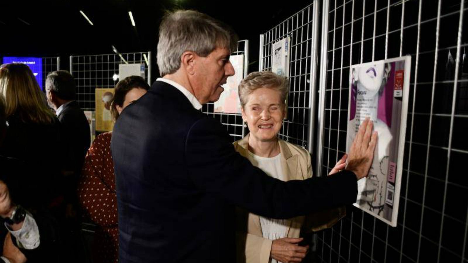 Para que veas - Leer con los dedos en el Metro de Madrid - 28/10/19 - Escuchar ahora