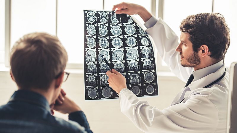 Boletines RNE - Día del Ictus: cada año se producen unos 120.000 casos en España - Esuchar ahora