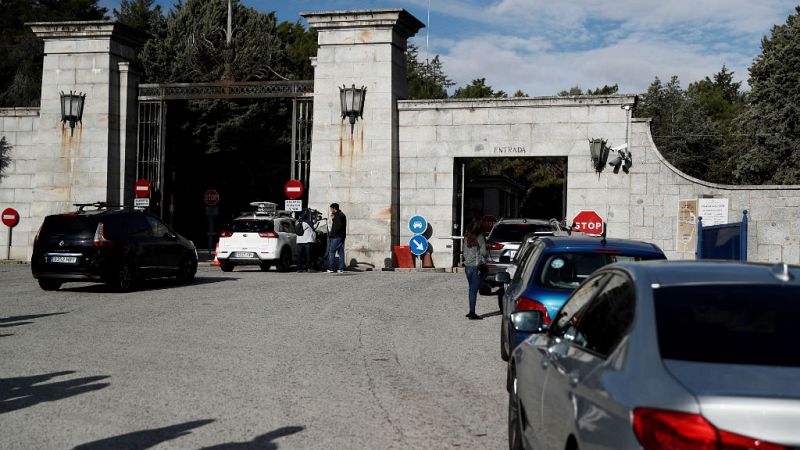 Boletines RNE - El Valle de los Caídos vuelve a abrir sus puertas tras la exhumación de Franco - Escuchar ahora