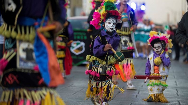  Celebración del día de muertos en la cultura mexicana