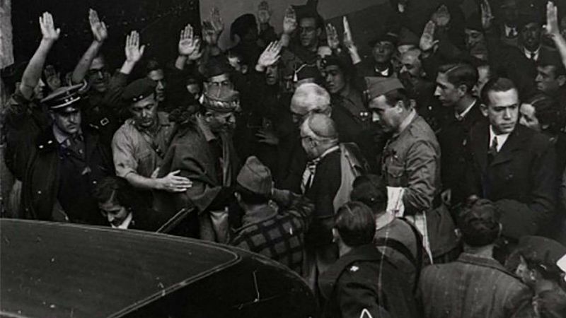 24 horas - Paseo con Corominas - Arqueología de un mito - Escuchar ahora