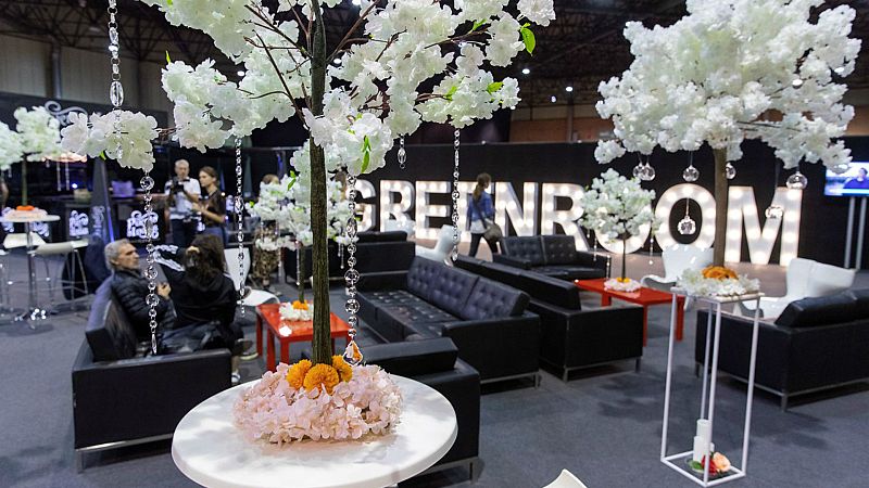 Las sombras y azulejos de Sevilla decorarán el escenario de los EMAs de MTV - Escuchar ahora