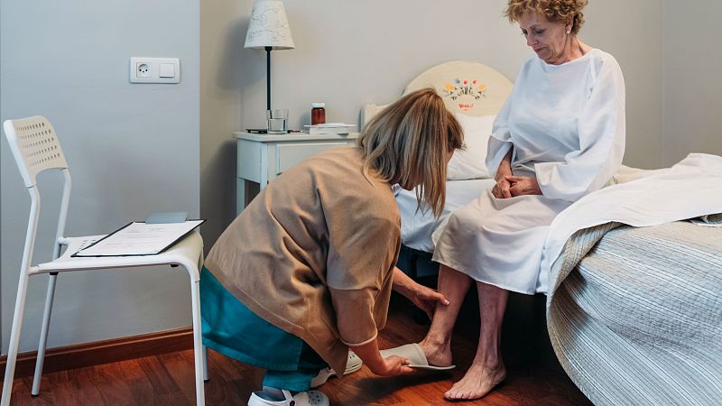  14 horas - Las cuidadoras reivindican reconocimiento para su trabajo - Escuchar ahora