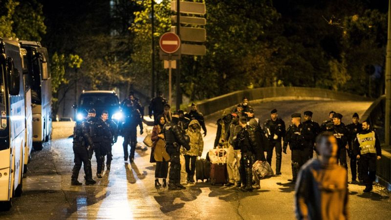 Reportajes 5 Continentes - Francia endurece su política de inmigración - Escuchar ahora 