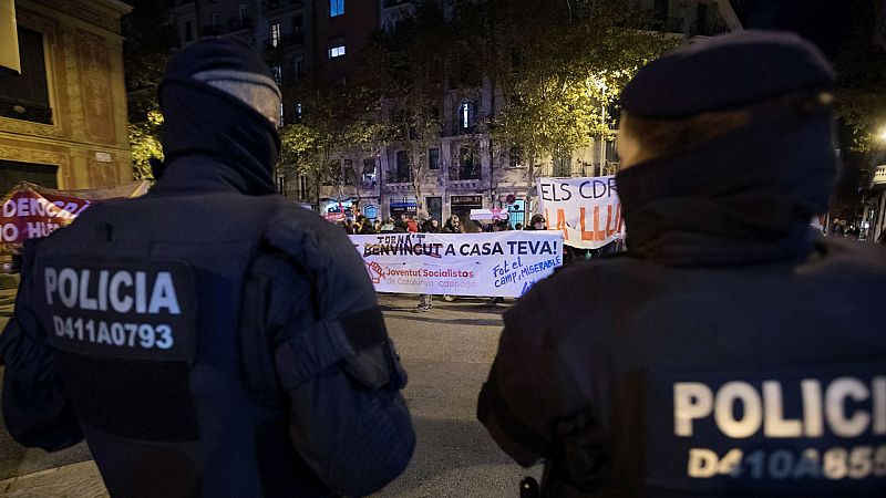 14 horas fin de semana - Tsunami Democràtic tiene actos de protesta en más de 200 municipios y el central en Barcelona - Escuchar ahora