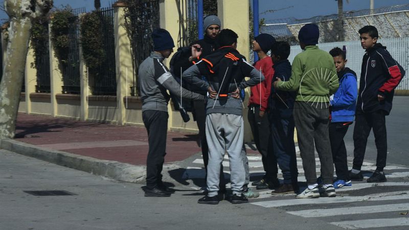 Boletines RNE - La justicia europea respalda a un mena expulsado de un centro de acogida - Escuchar ahora 