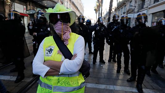 Reportajes 5 continentes - Reportajes 5 Continentes - Un año de los chalecos amarillos en Francia - Escuchar ahora