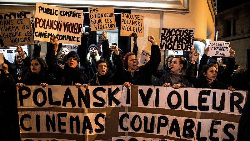 14 horas -  Decenas de mujeres boicotean el estreno de Polanski - Escuchar ahora