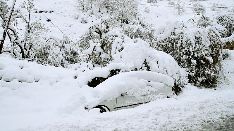  14 horas - Doce comunidades siguen bajo alerta por nieve, frío, lluvia, viento y oleaje - Escuchar ahora