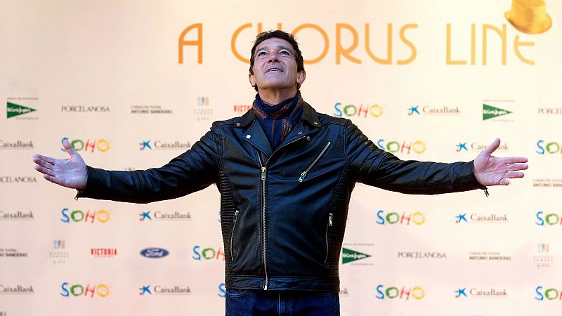  24 horas - Antonio Banderas estrena 'A chorus line' en el Teatro del Soho - Escuchar ahora 