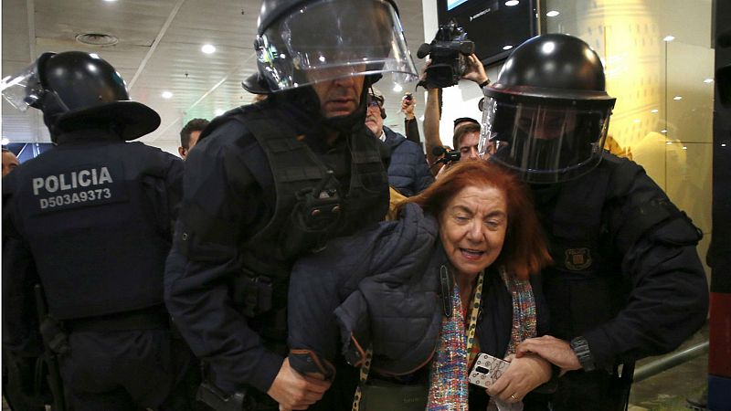 14 horas fin de semana - Un año de protestas en las calles en muchos puntos del planeta - Escuchar ahora