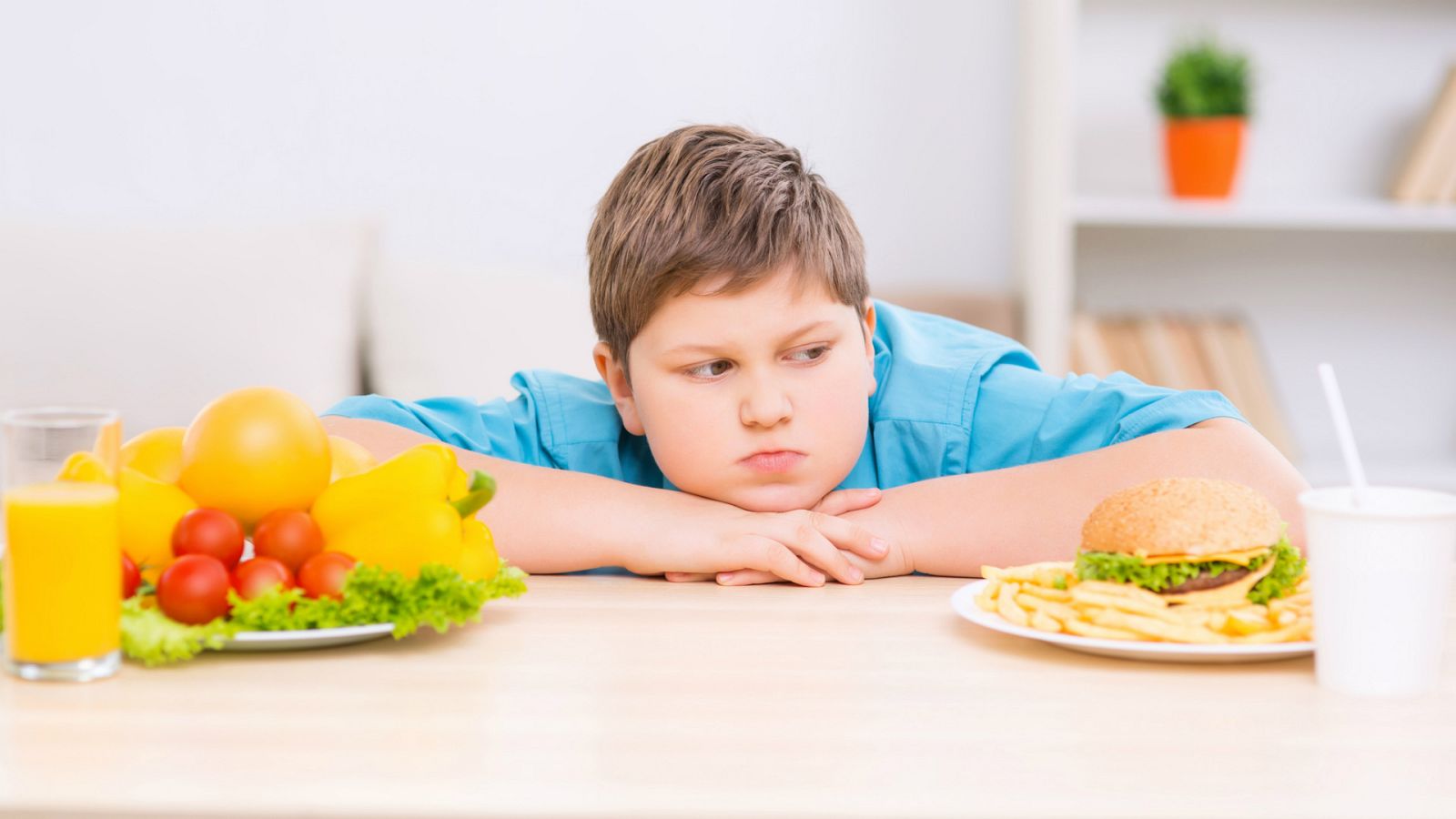 14 horas - El 20 % de los niños españoles dicen sentirse infelices - Escuchar ahora