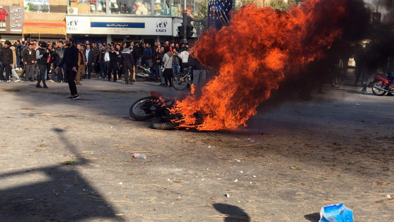 Más de 100 muertos en las protestas en Irán según Amnistía Internacional - escuchar ahora