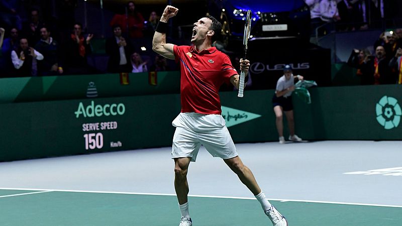 Tablero Deportivo - Roberto Bautista da el primer punto a España en la final de la Davis - Escuchar ahora