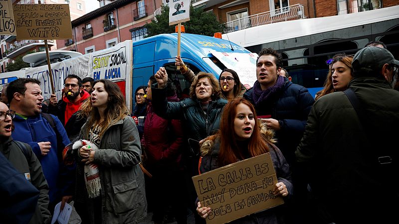 14 horas - Los trabajadores del Samur Social inician su huelga - Escuchar ahora