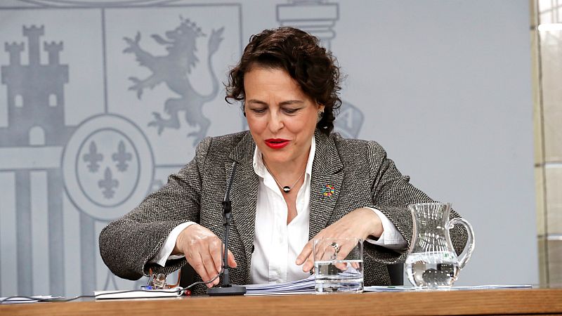 Boletines RNE - Menor aportación de la hucha de las pensiones para la extra - Escuchar ahora