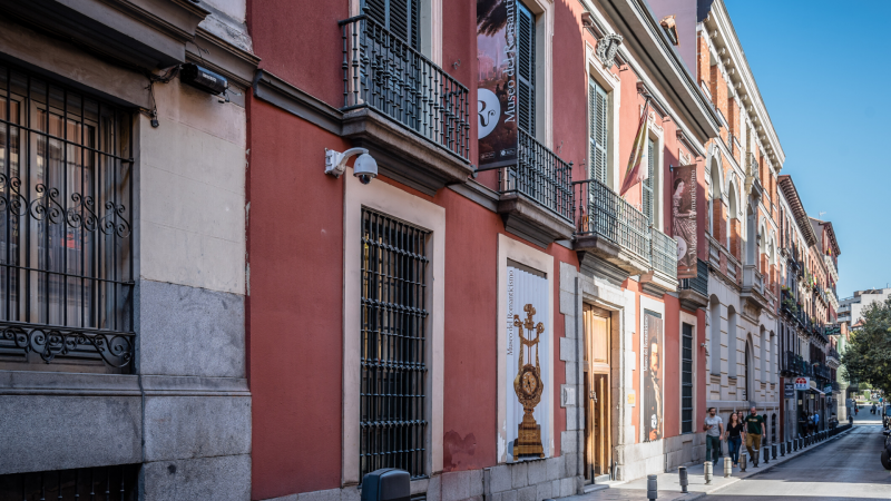 La evolución de los peinados en el siglo XIX español - escuchar ahora