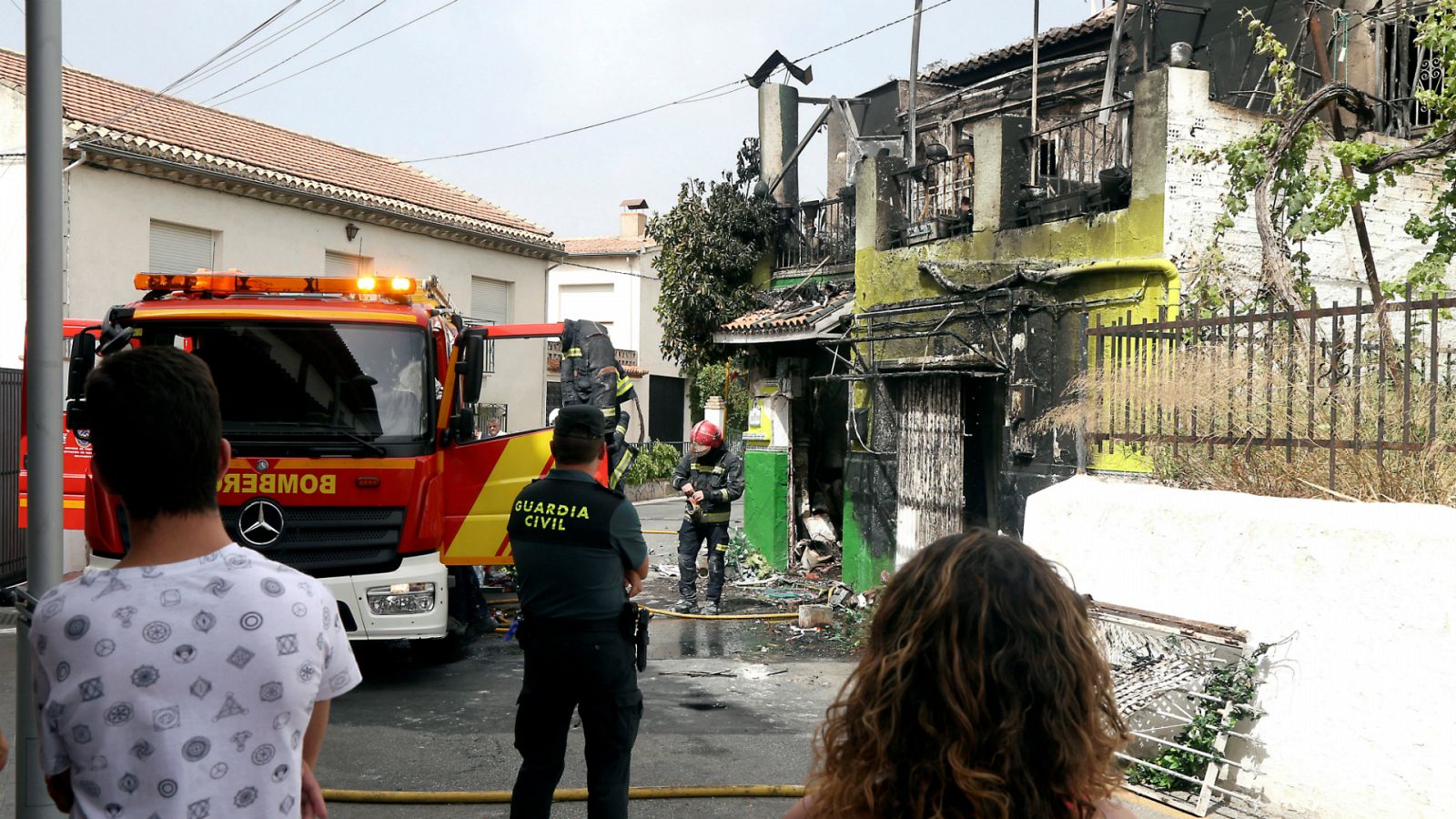 Boletines RNE - Tres personas fallecidas en un incendio en Granada