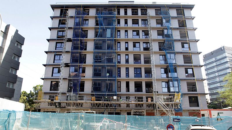 Boletines RNE - La firma de hipotecas marca su peor septiembre en cinco años - Escuchar ahora