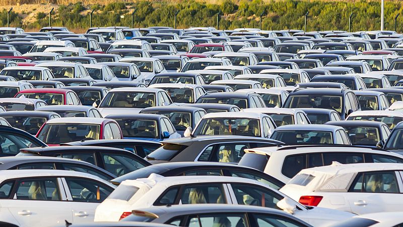  14 horas - La matriculación de coches sube un 2,3% en noviembre gracias a los concesionarios - Escuchar ahora