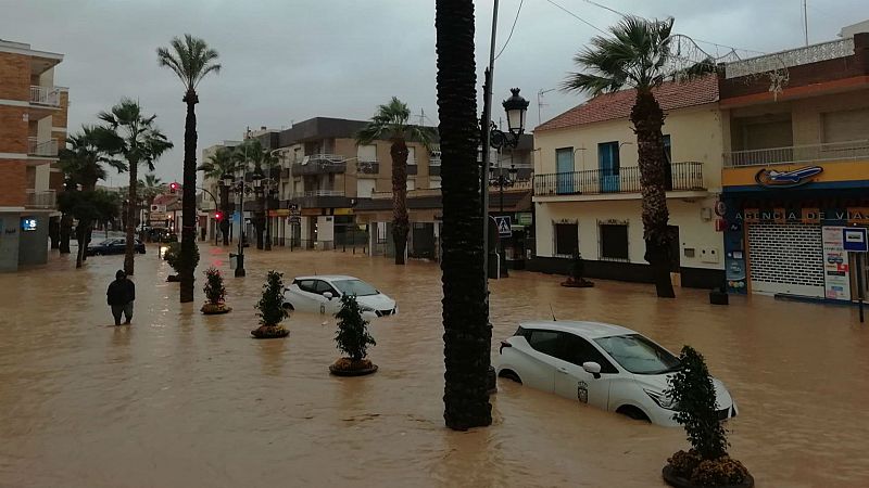 Boletines RNE - Las fuertes lluvias vuelven a inundar Los Alcázares - Escuchar ahora