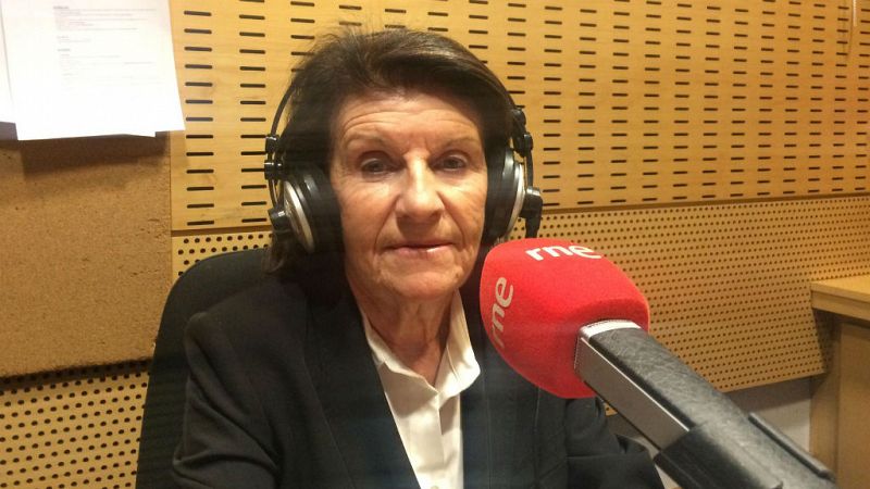 Todo noticias mañana - Paloma Santamaria, ujier jubilada: "Hecho mucho de menos el Congreso" - Escuchar ahora