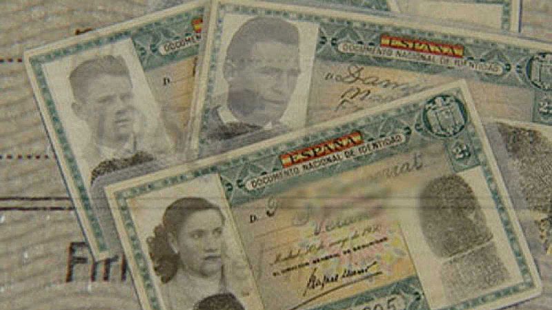 El DNI y los españoles. 75 años de historia común - Marca España | Escuchar