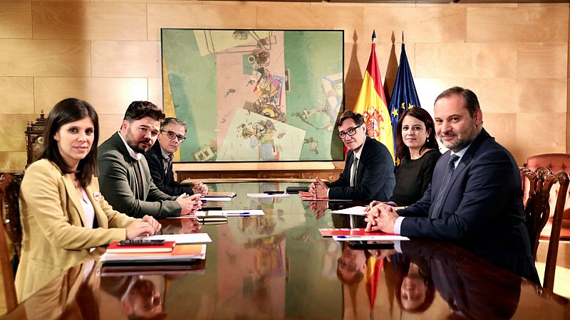 24 horas - PSOE y ERC acercan posturas para una eventual investidura de Sánchez - Escuchar ahora