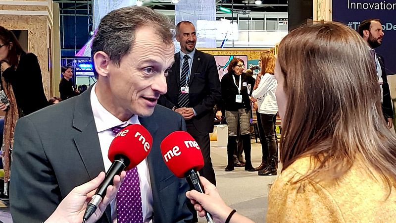  Cinco continentes - Pedro Duque: "Los gobiernos tendrían que basarse más en los datos reales" - Escuchar ahora