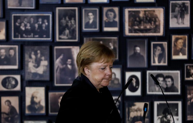 14 horas - Merkel en Auschwitz: "Sucedió y puede volver a suceder" - Escuchar ahora