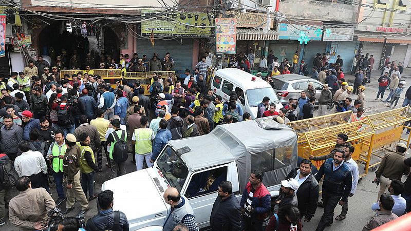 14 horas fin de semana - Detenido el dueño de la fábrica incendiada en la India con más de 40 muertos - Escuchar ahora