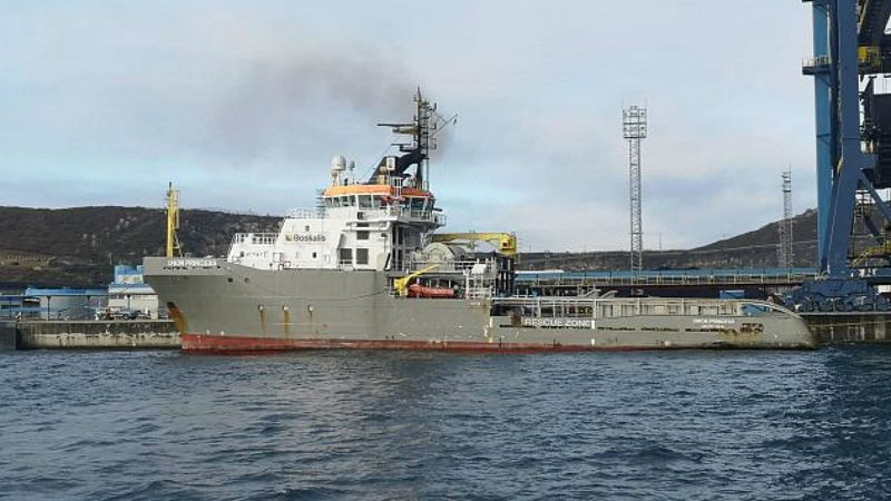 14 horas fin de semana - Continúan los preparativos para intentar rescatar el 'Blue Star' de la costa de A Coruña - Escuchar ahora