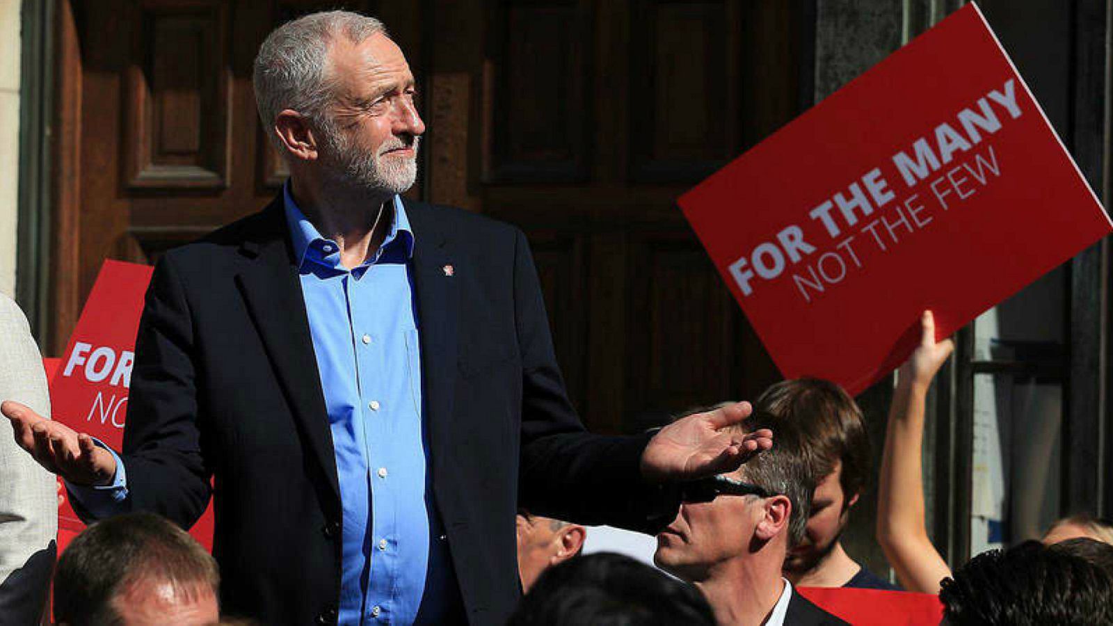  Las mañanas de RNE con Íñigo Alfonso - Merseyside y la encrucijada de Corbyn con el 'brexit' - Escuchar ahora