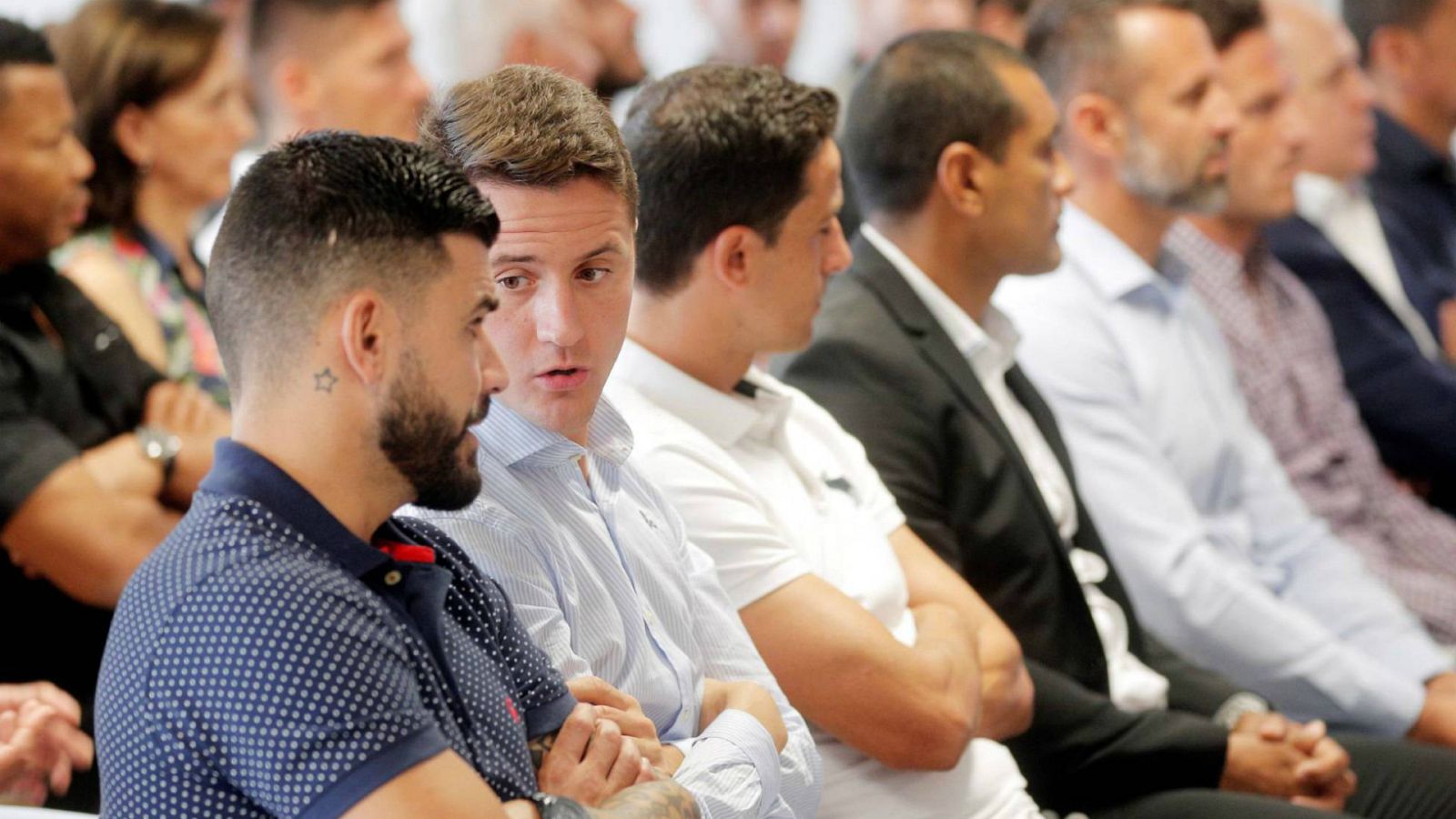  Boletines RNE - Absueltos los jugadores del Levante y Zaragoza en el primer juicio por amañar un partido de Primera División - Escuchar ahora