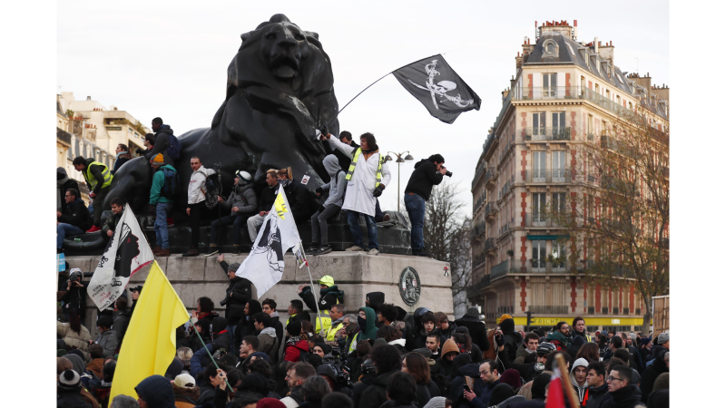  Todo noticias mañana - E.Urteaga: "La capacidad de negociación de los sindicatos franceses es muy importante" - Escuchar ahora