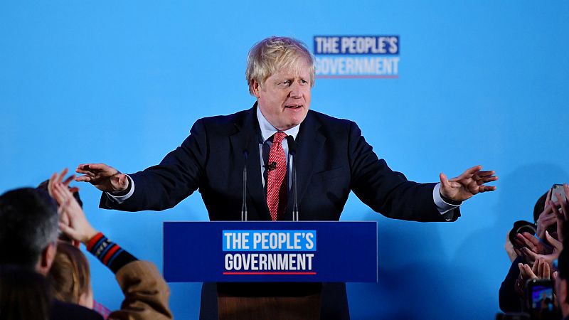 Boletines RNE - Aplastante mayora absoluta de Boris Johnson - Escuchar ahora