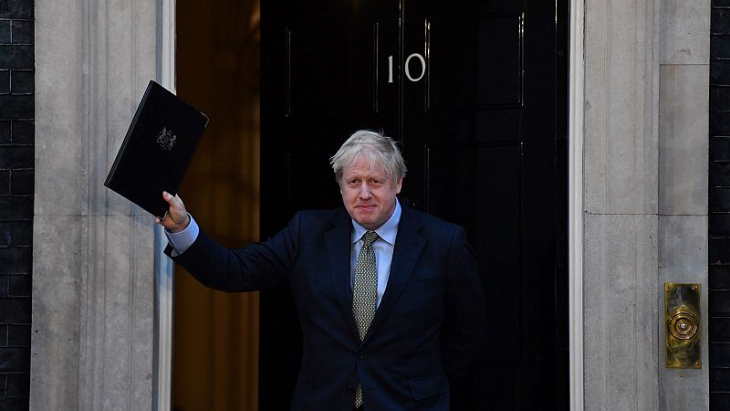 Boletines RNE - Johnson defiende que el Reino Unido "se merece un descanso" antes de culminar el brexit - Escuchar ahora