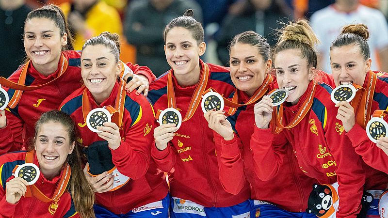 14 horas fin de semana - Un penalti sobre la bocina priva a "las Guerreras" del oro en el Mundial - Escuchar ahora