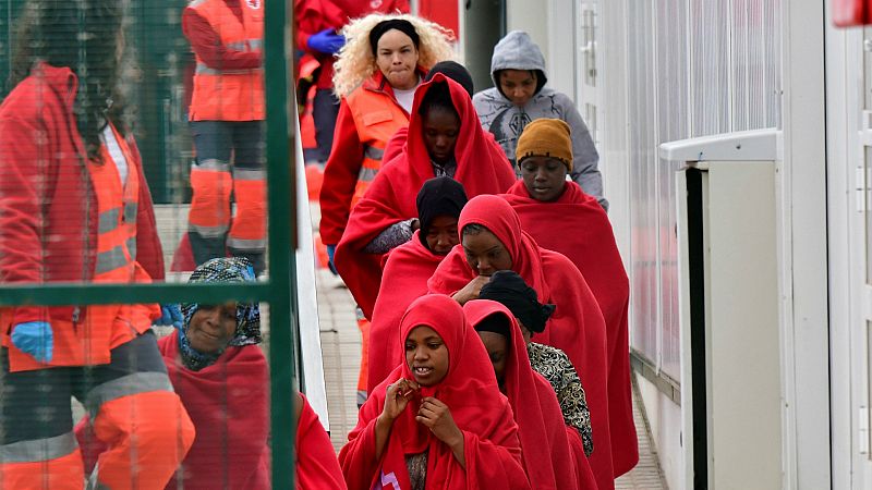 Boletines RNE - Ocho muertos y varios desaparecidos en el Mar de Alborán - Escuchar ahora