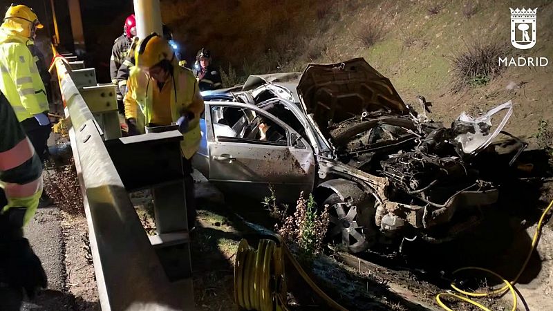 14 horas - Mueren tres jóvenes en un accidente en Madrid - Escuchar ahora