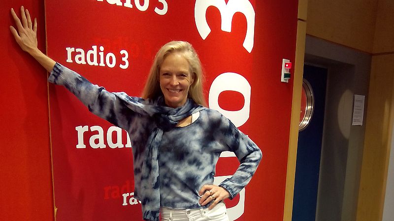 En un mundo feliz en Radio 5 - Suzy Amis Cameron - 06/01/20 - Escuchar ahora