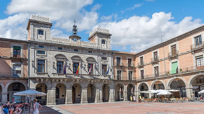 24 horas - Una plaza de Ávila para contar historias de acogida - Escuchar ahora