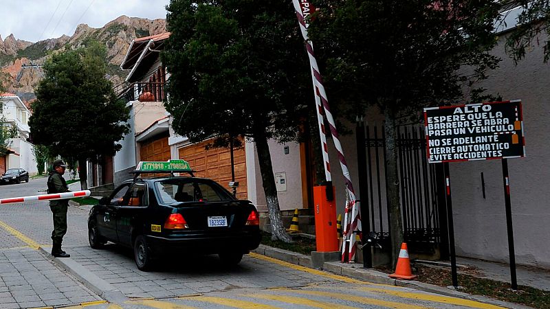 14 horas fin de semana - Bolivia protesta a España y pide "que sea la última vez" que se violan normas internacionales - Escuchar ahora