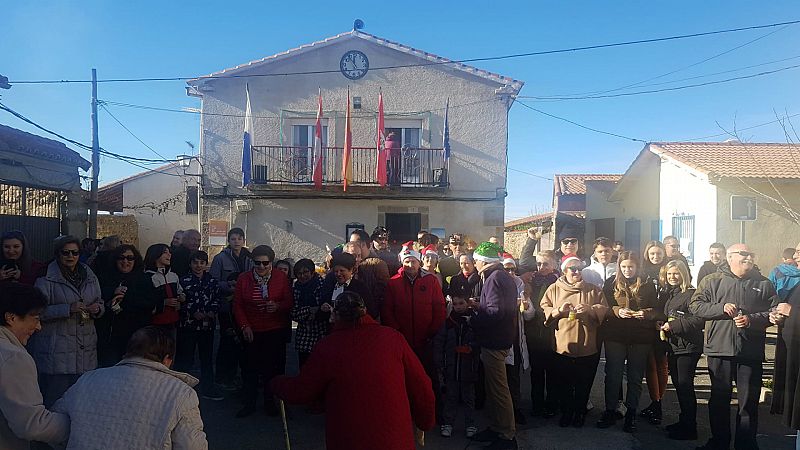 14 horas - Adelantar la Nochevieja para que los mayores no trasnochen - Escuchar ahora